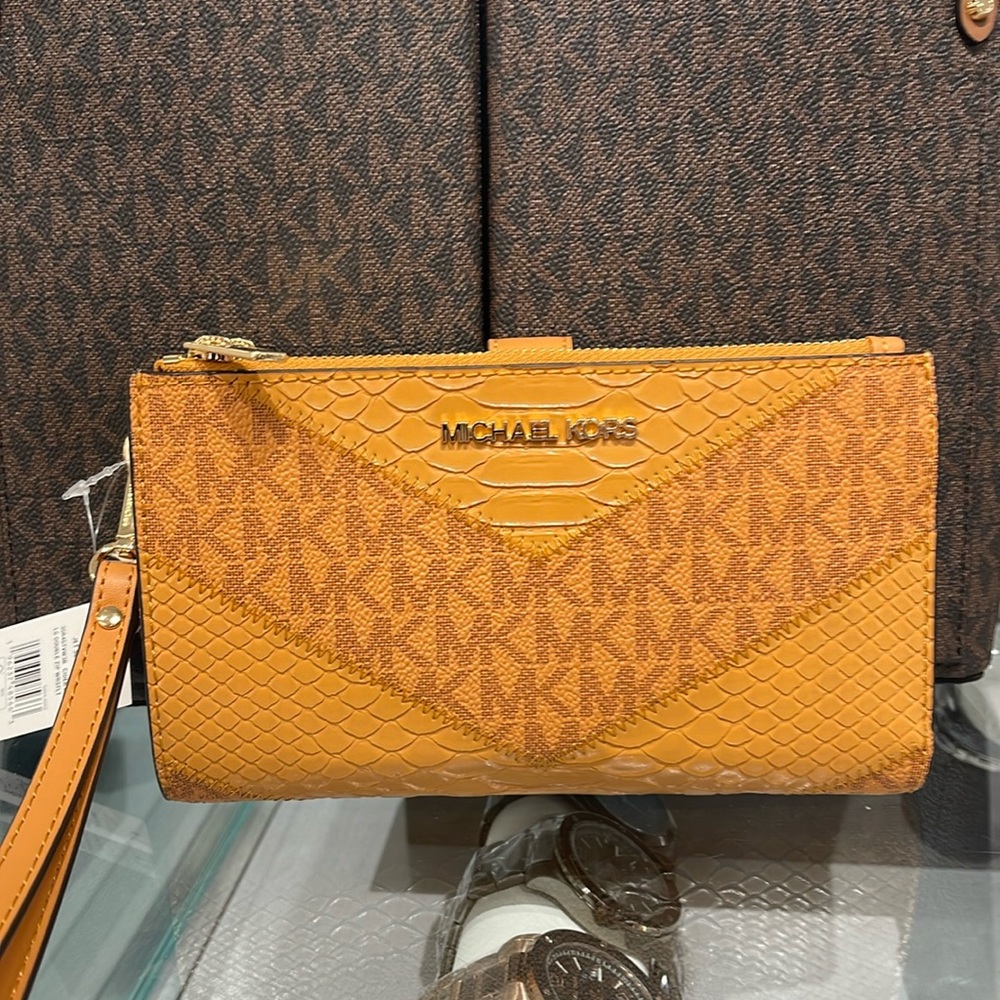MICHAEL KORS JST LG DOUBLE ZIP WRISTLET WALLET PHONE HOLDER 
Cider Multi 
NWT